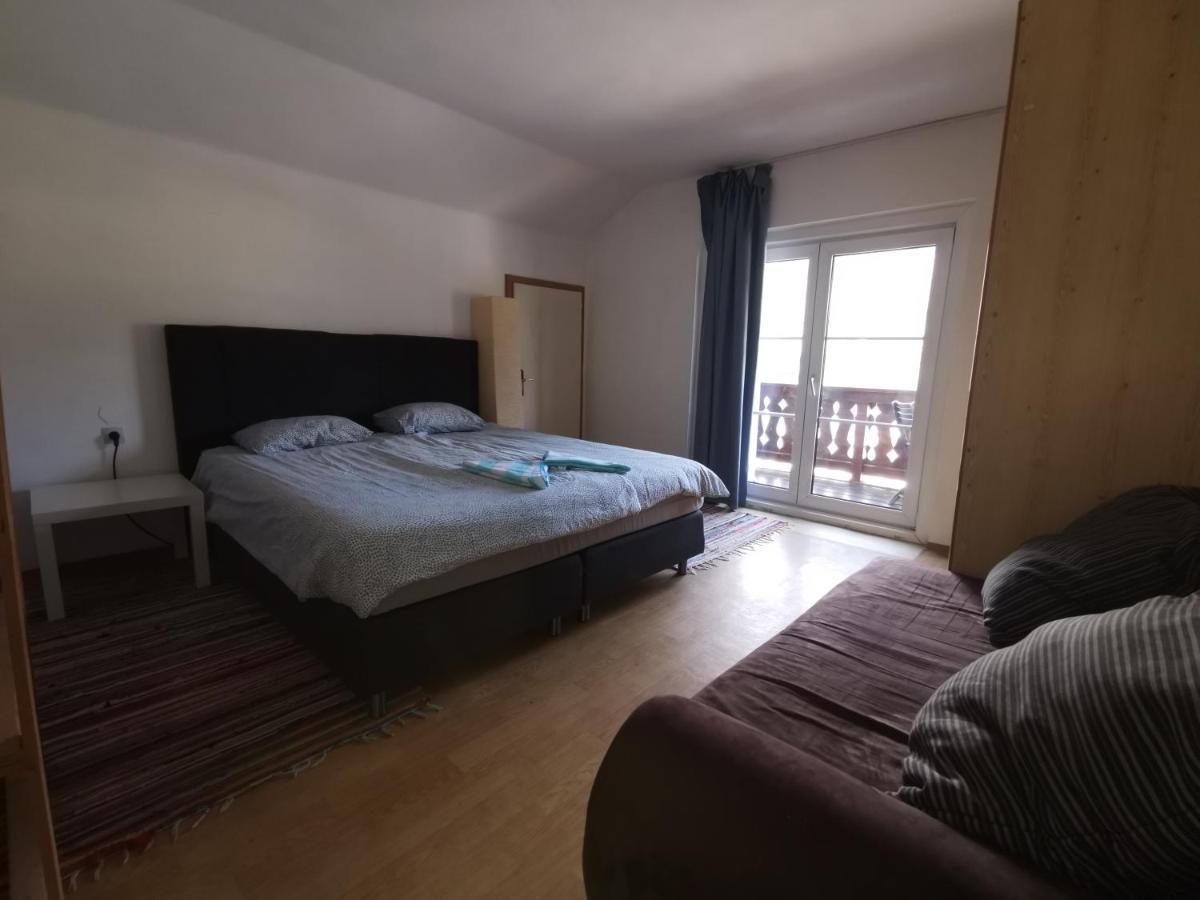 Bike Hostel 斯拉德明 外观 照片