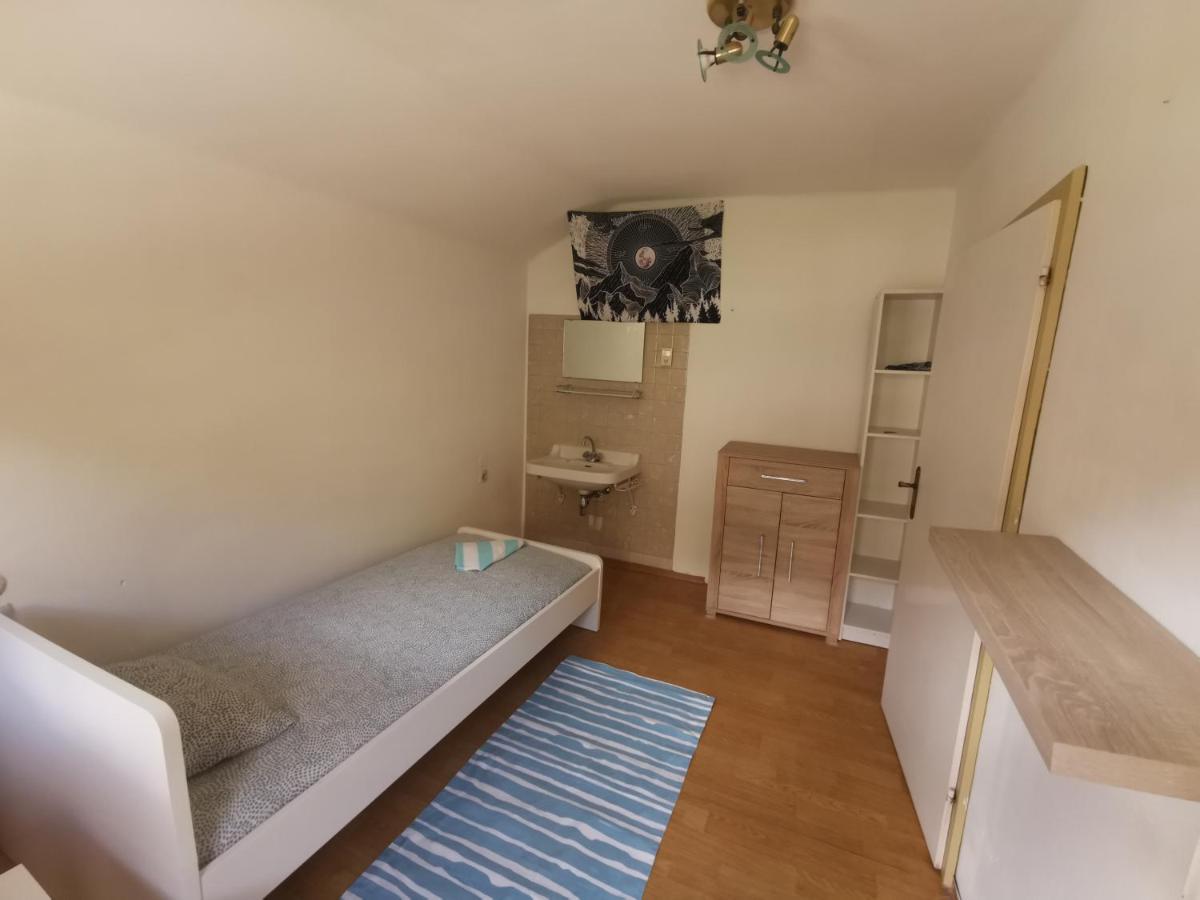 Bike Hostel 斯拉德明 外观 照片