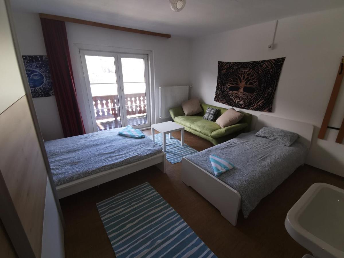 Bike Hostel 斯拉德明 外观 照片